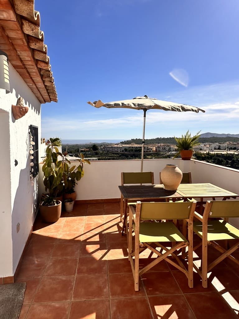 Terraza y vistas casa vacacional Polop - La Calma